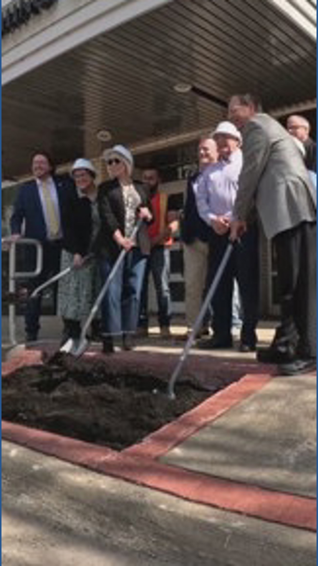 Moline Dispatch Developers break ground on apartments in old Moline Dispatch building ...