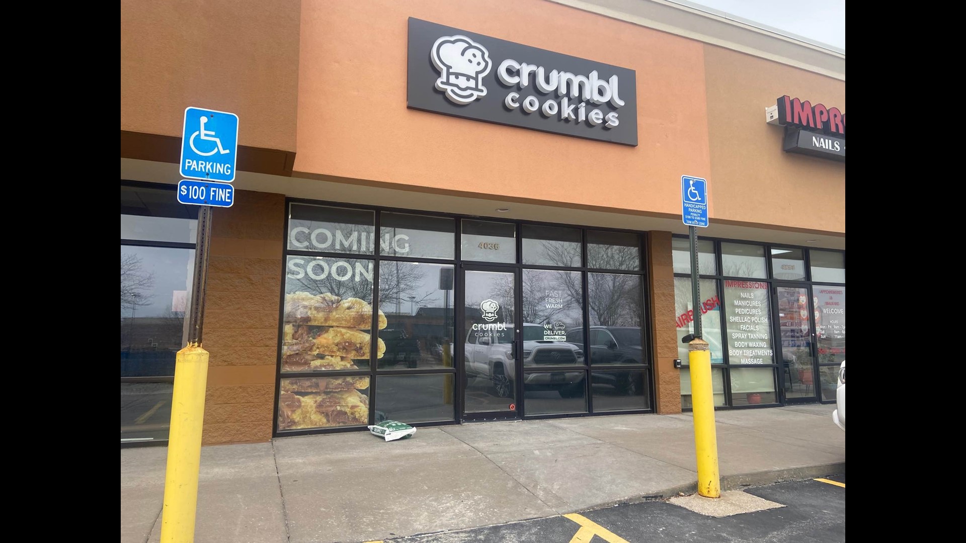 Crumbl Cookies is Opening a Bakery on 53rd Street in Davenport!