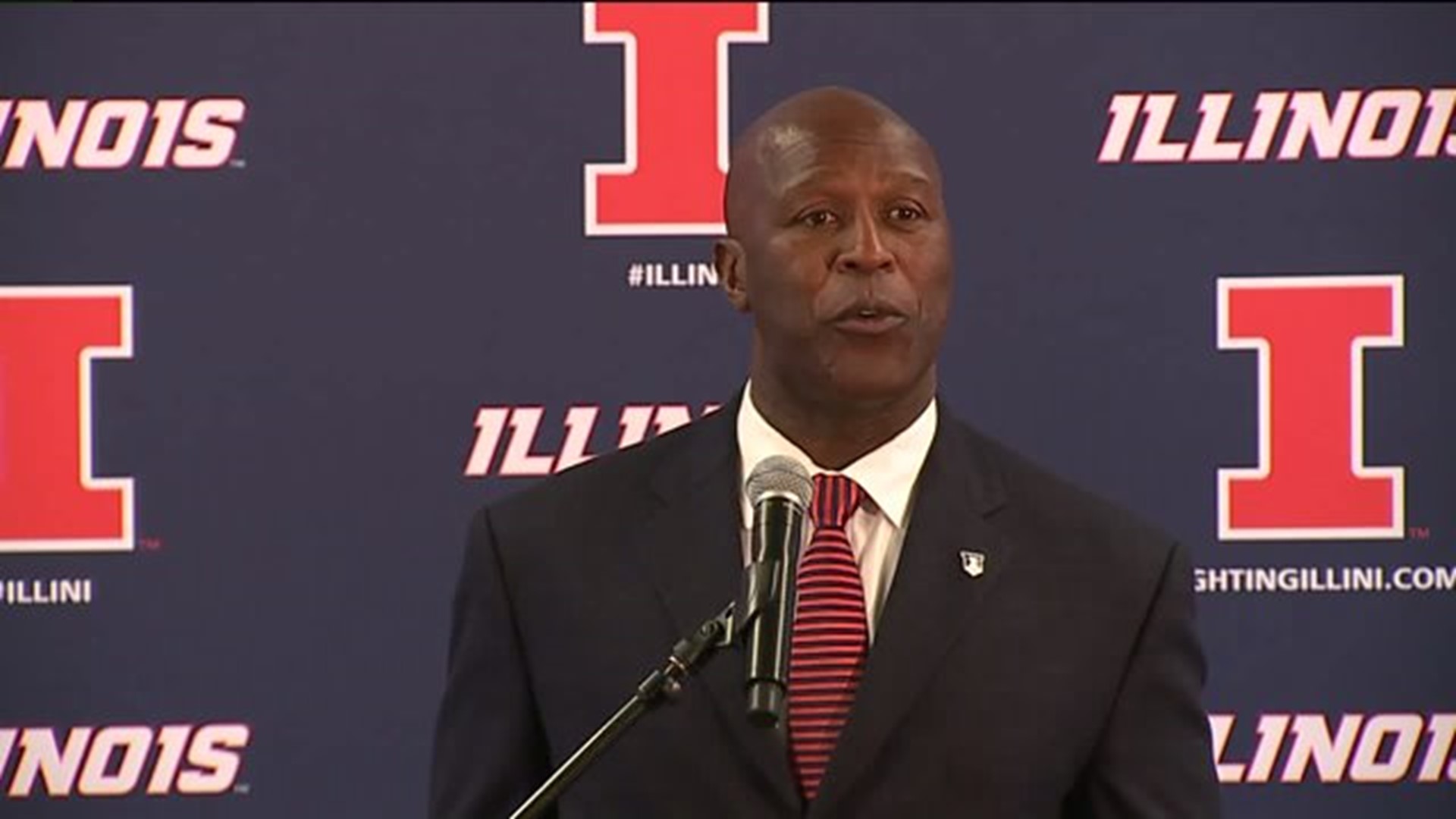 Lovie Smith speaks at news conference announcing him as Illini head coach