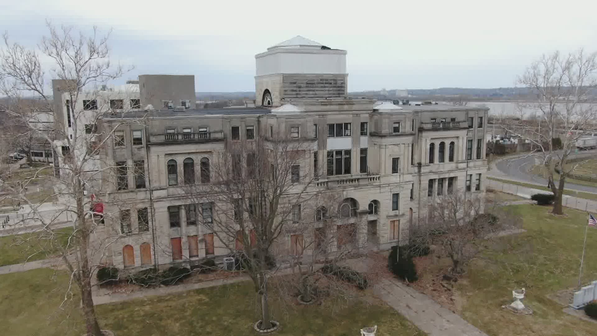 It's a years-long saga: What will happen to the old Rock Island County courthouse? The Rock Island County board heard public comments about the issue on Wednesday.