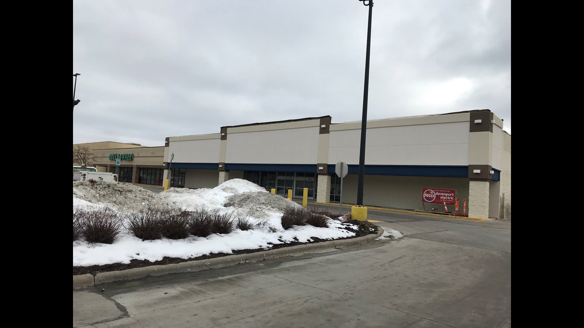 COMING SOON Big Lots coming to Old Toys “R” Us in Moline, New