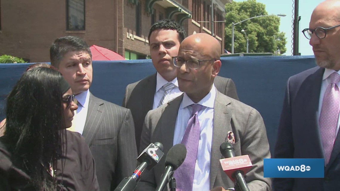 Lawyer calls for justice for Davenport apartment collapse victims