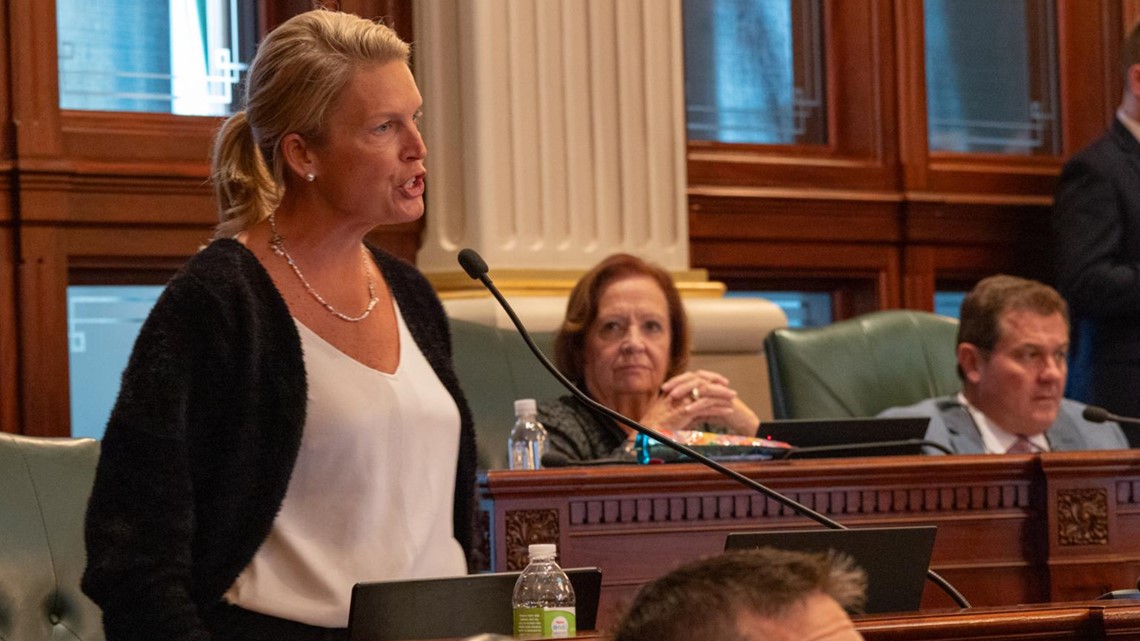 House approves bill allowing legislative staff to start unions - Vimarsana News
