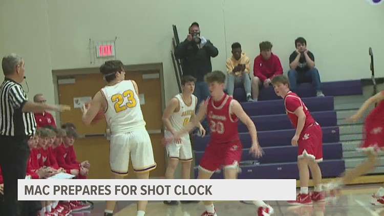 MAC Hoops Banquet highlights new shot clock rules