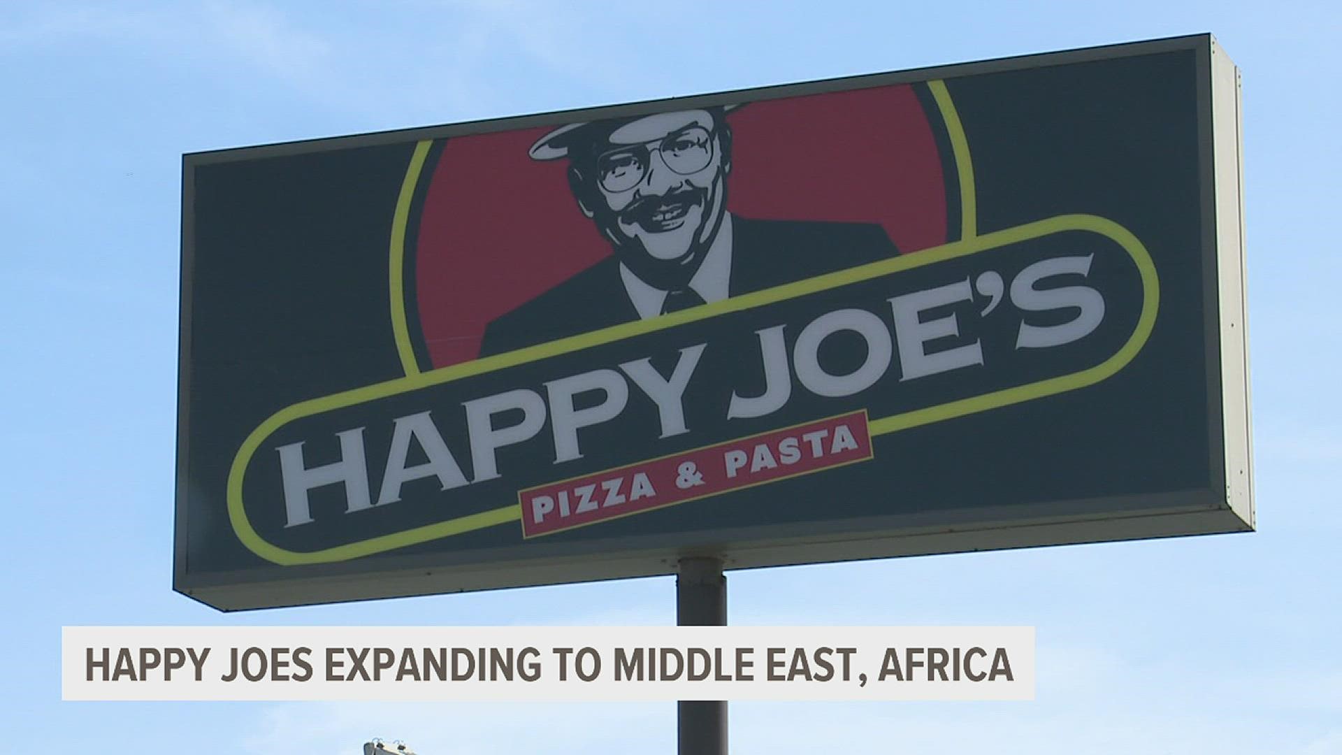 The Quad Cities pizza icon is expanding far beyond Iowa and Illinois. Happy Joe's has announced the addition of more than a dozen stores.