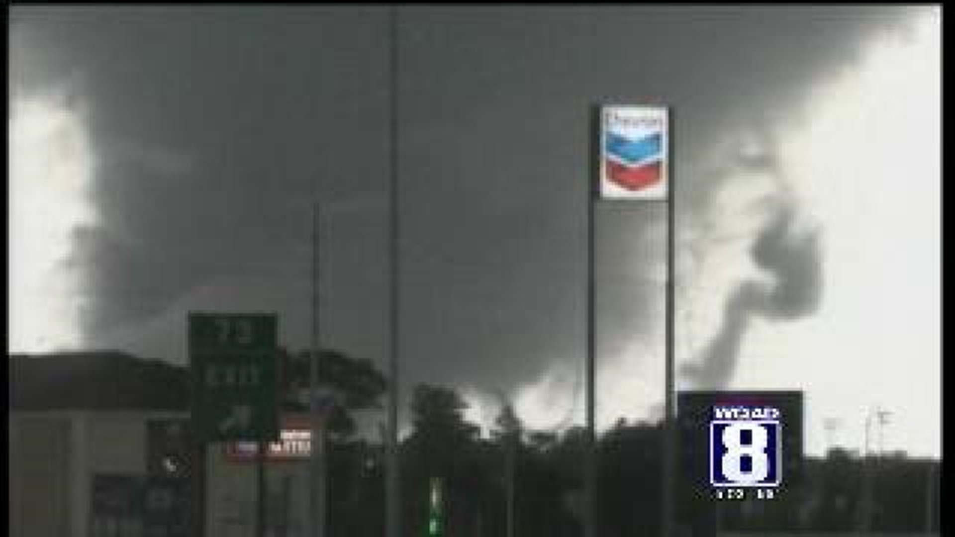 Three storm chasers killed in Oklahoma tornado
