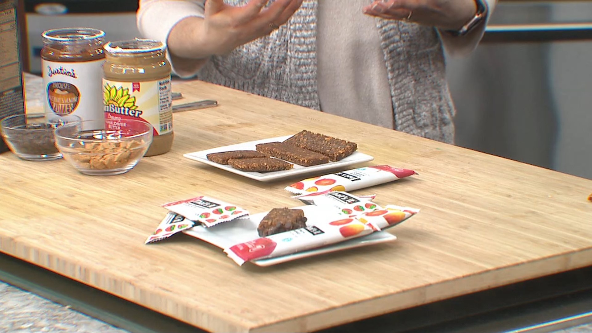 This week we have three different ways for you to make snack sandwiches with That's It Bars! They're sure to make your meal prep faster and easier.