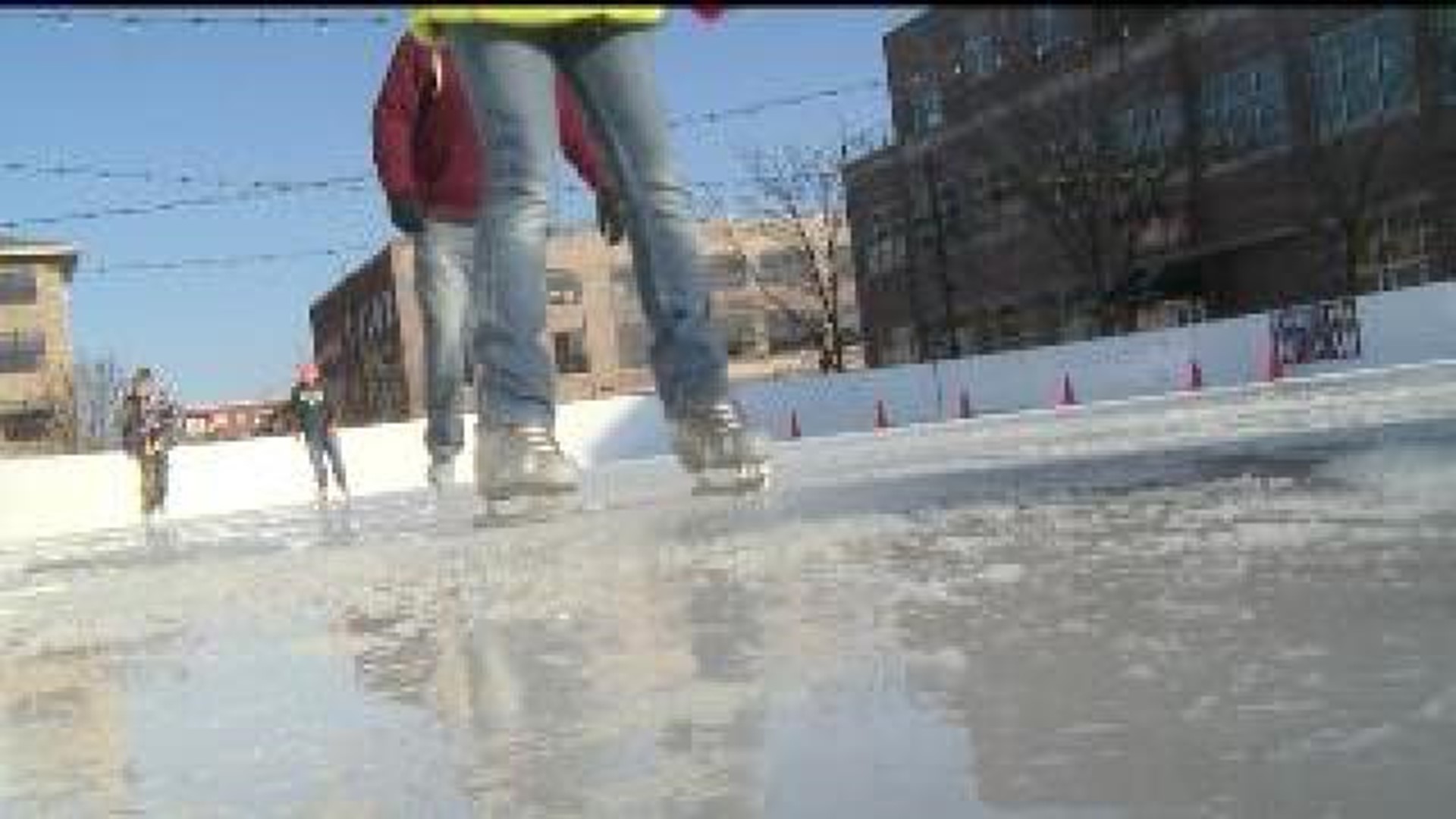 Center Ice opens in Moline