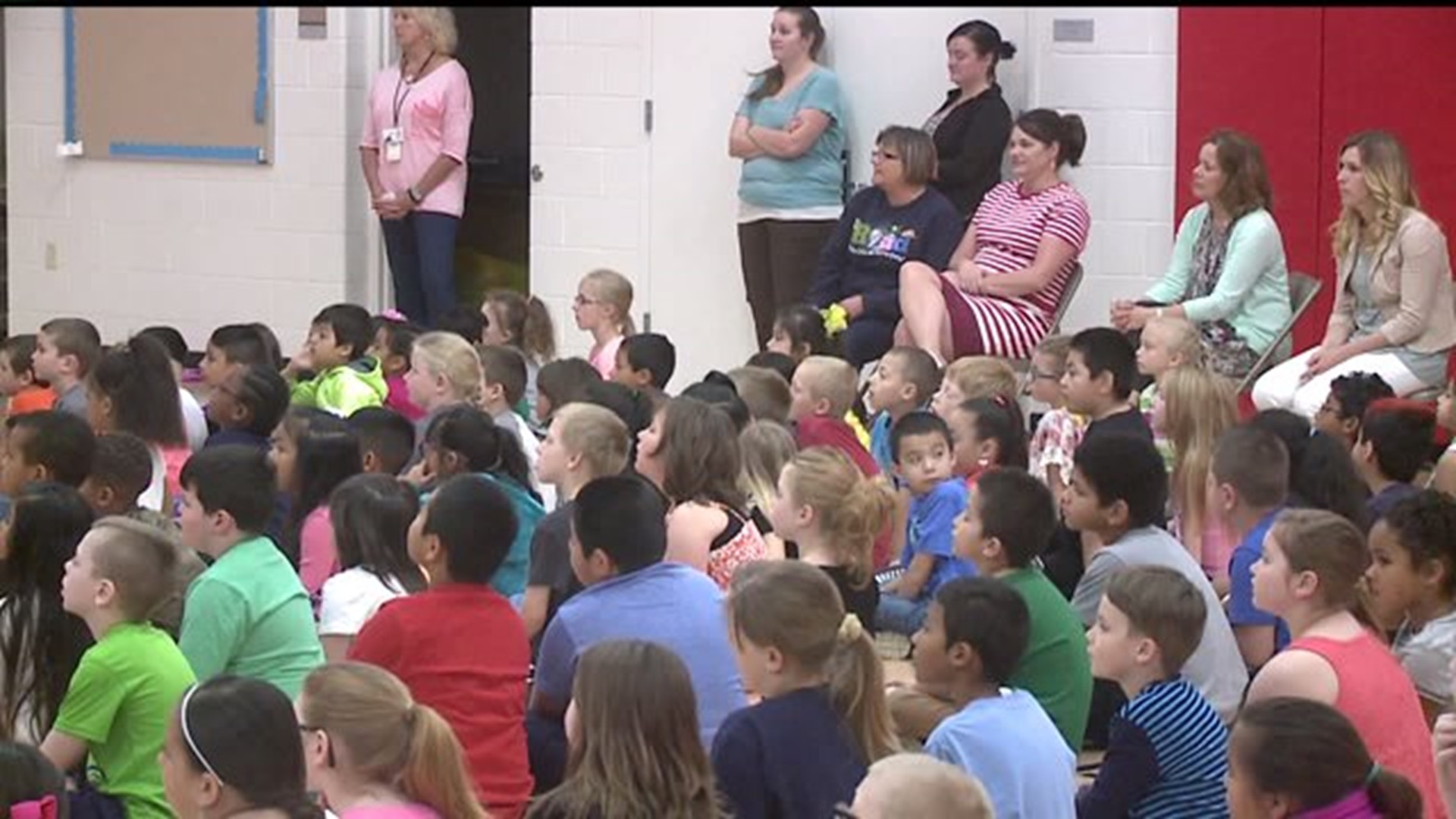 Time capsule opened in Muscatine