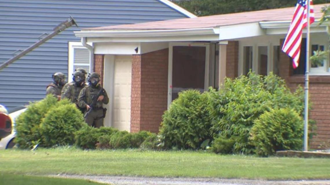 Heavily-armed police scene at Moline residence