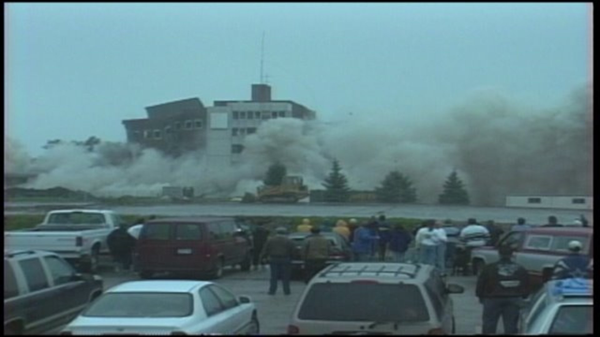 TBT: Moline Lutheran Hospital Implosion from November 1998