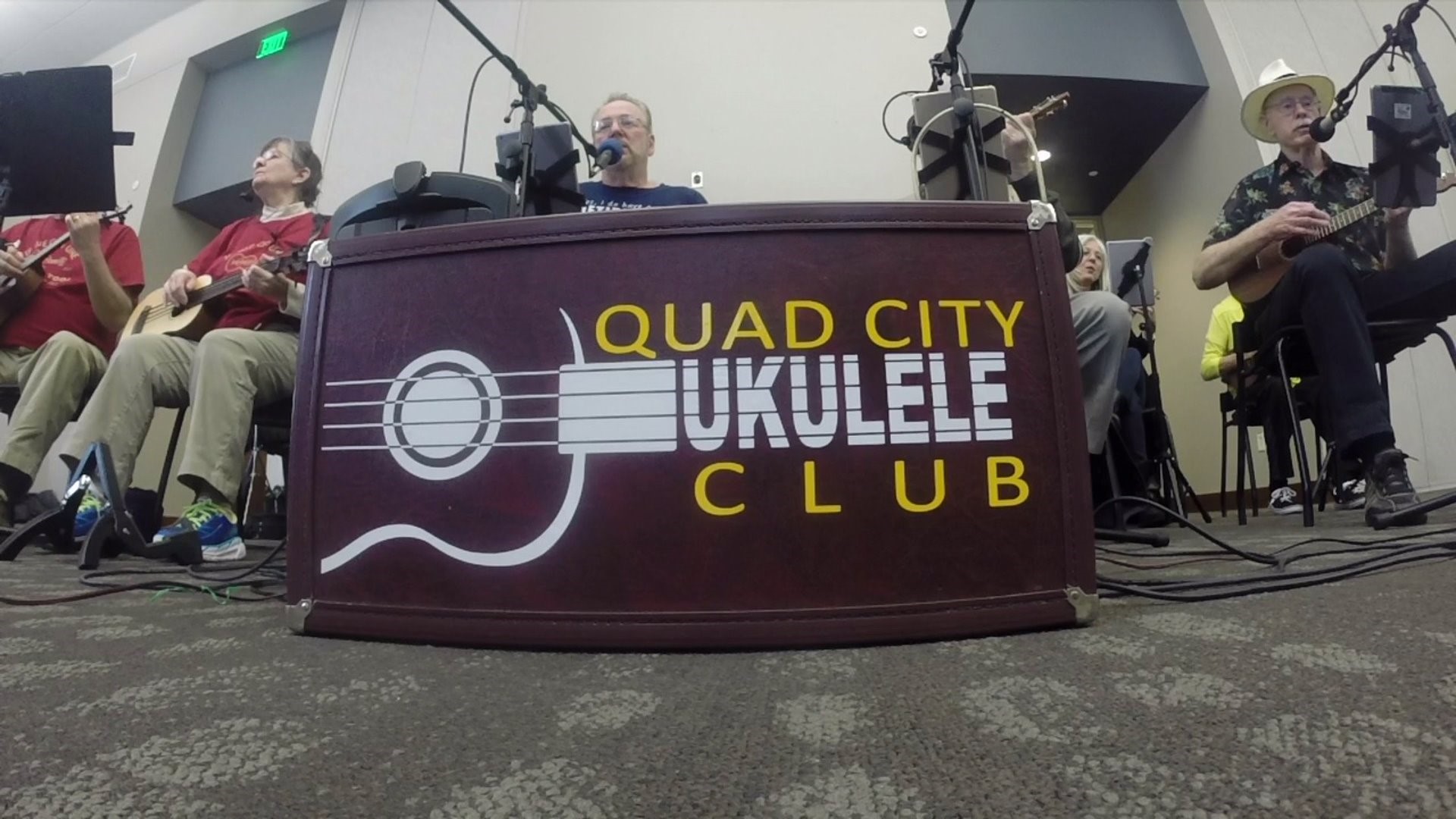 QC Ukulele Club rocks the Moline Library