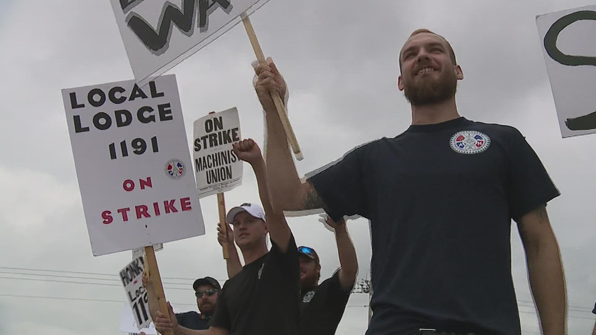 Members of the "Local 1191" union held a strike outside of Kone's Coal Valley location, asking for retirement benefits, and an end to Kone's 2-tiered pay scale.