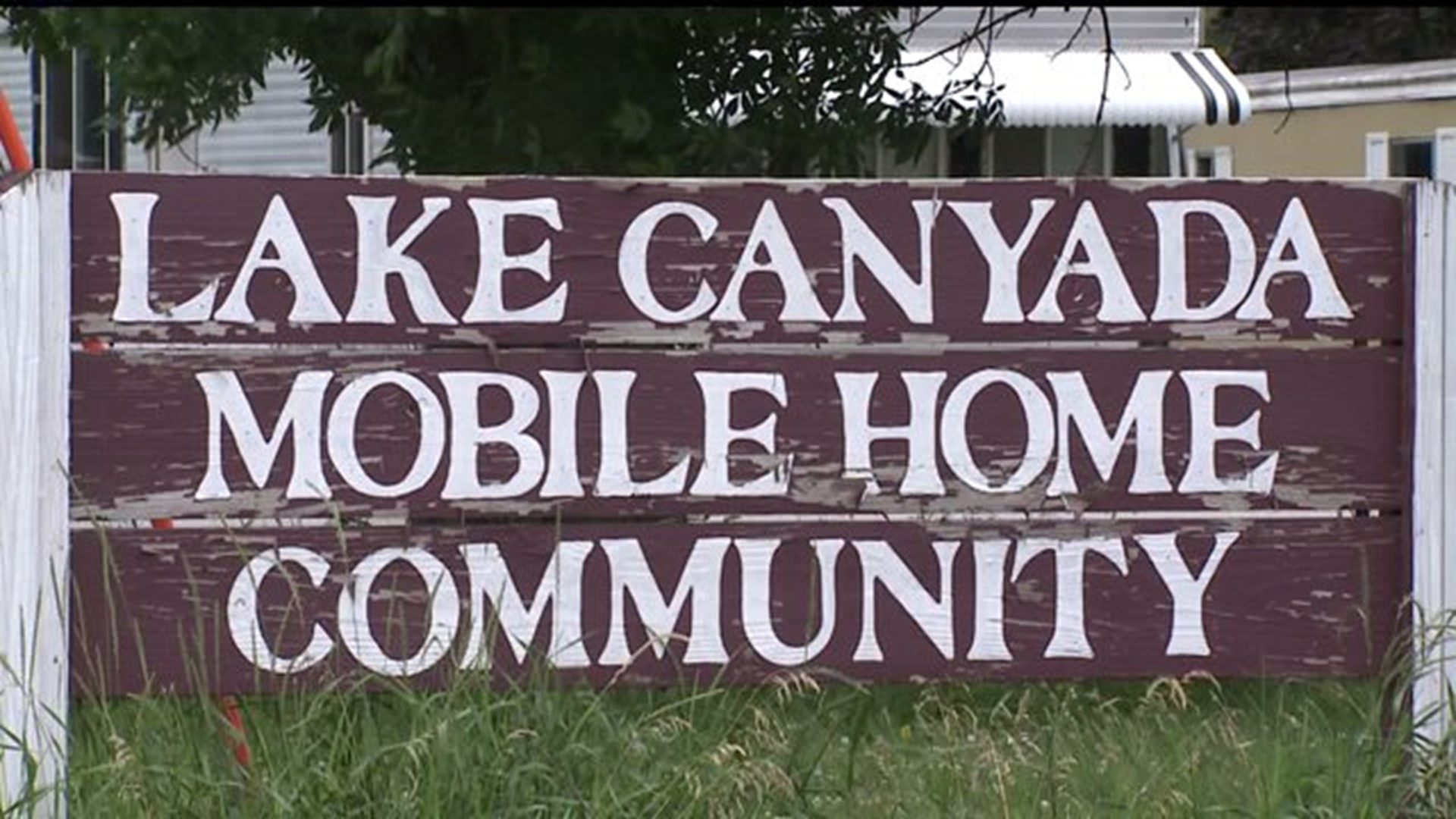 Rush to relocate continues for people in closing mobile home park