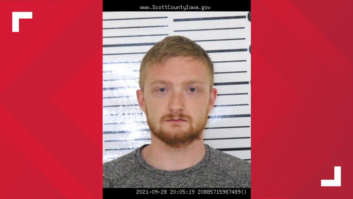 Former Iowa police officer pleads guilty to sexual abuse - Vimarsana News