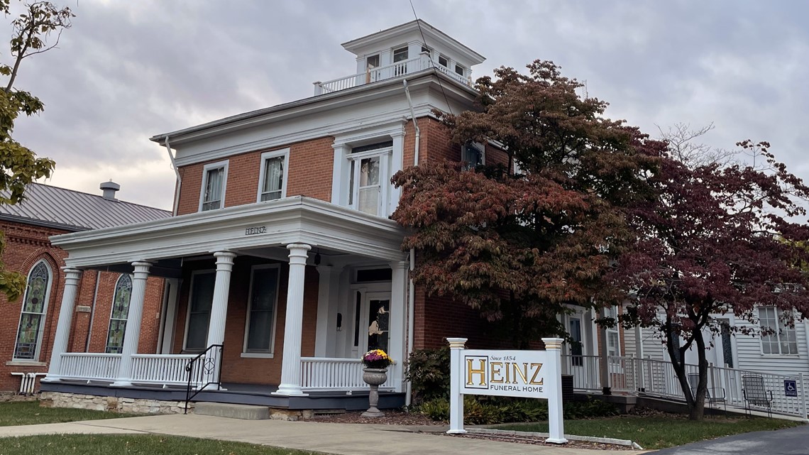 Illinois lawmakers call for stricter funeral home oversight - Vimarsana News