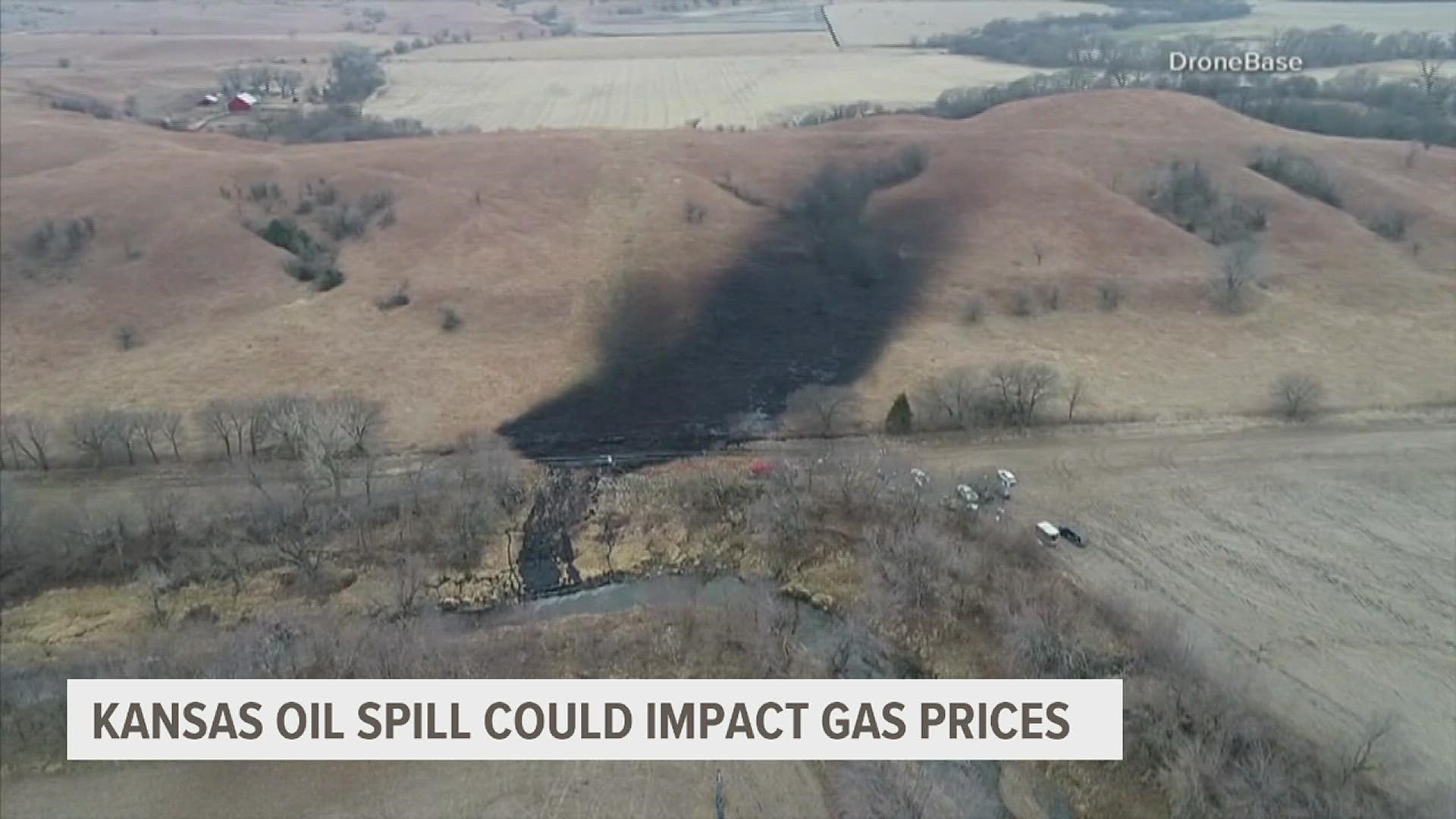 Experts say Kansas oil spill could impact gas prices