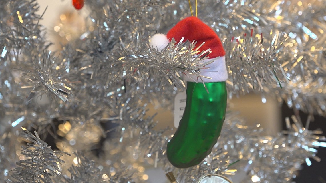 Can you find the holiday pickles in downtown Davenport? - Vimarsana News