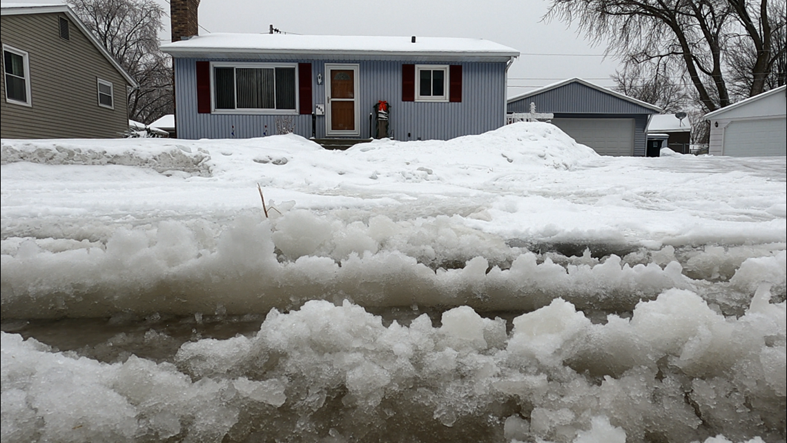 Moline neighborhood looking for snow removal solution