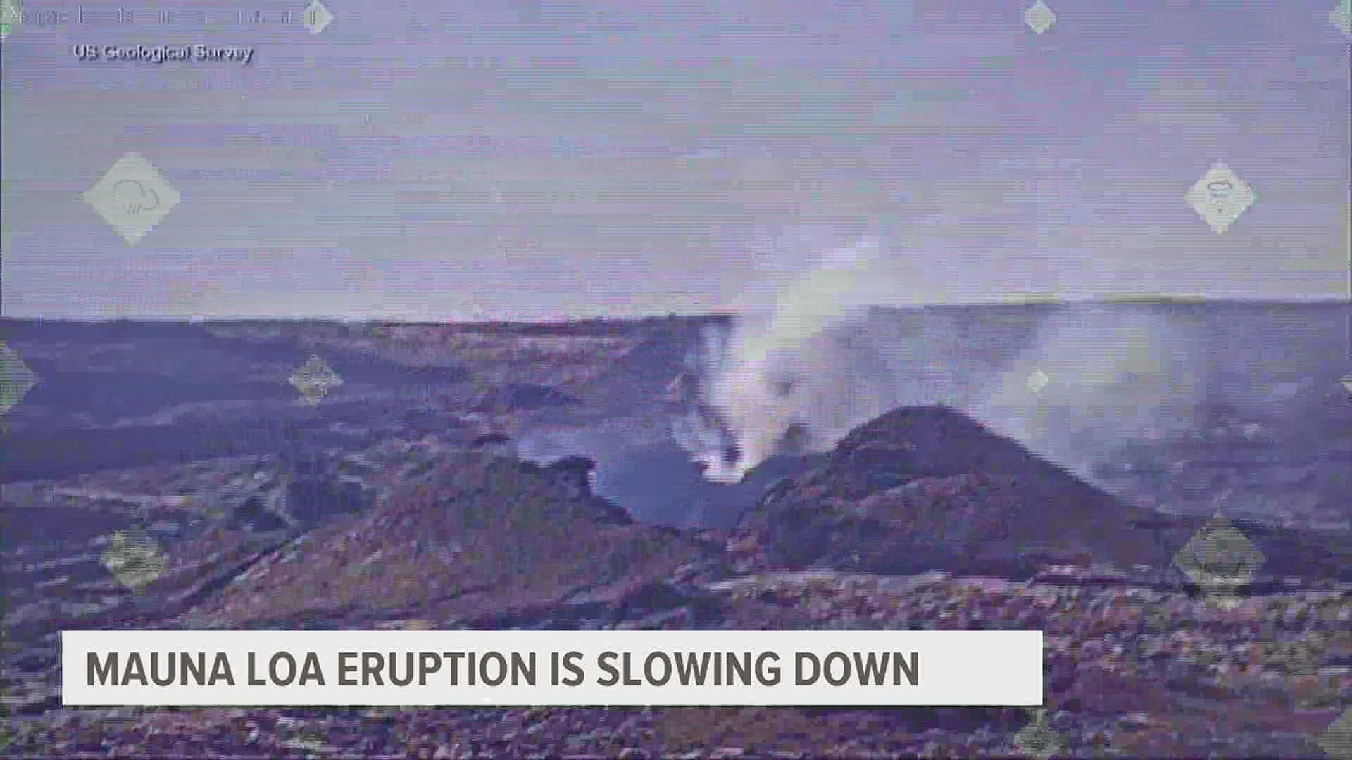 Scientists lower alert for Mauna Loa