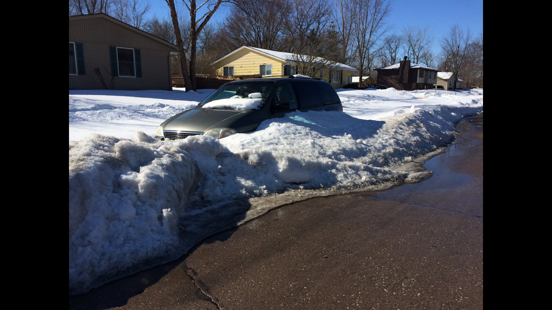 Photos: Stuff buried in snow | wqad.com