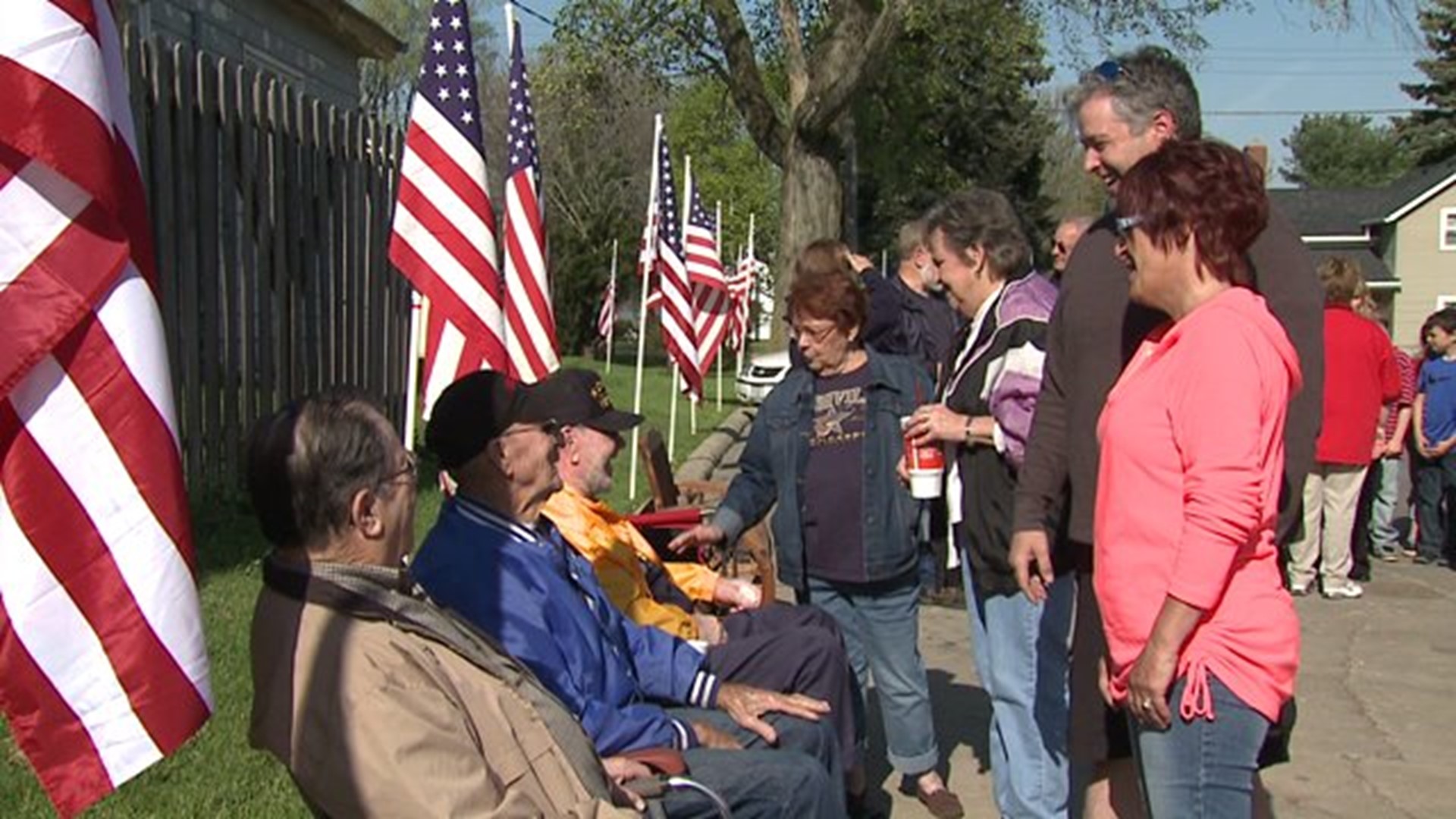 Tiny Buda IL has big sendoff for Honor Flight attendees