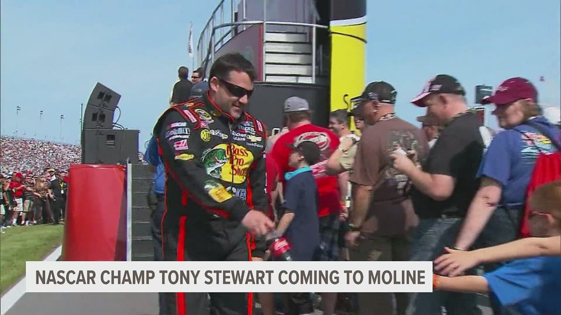 NASCAR champion Tony Stewart coming to Moline for opening of Ollies discount store wqad