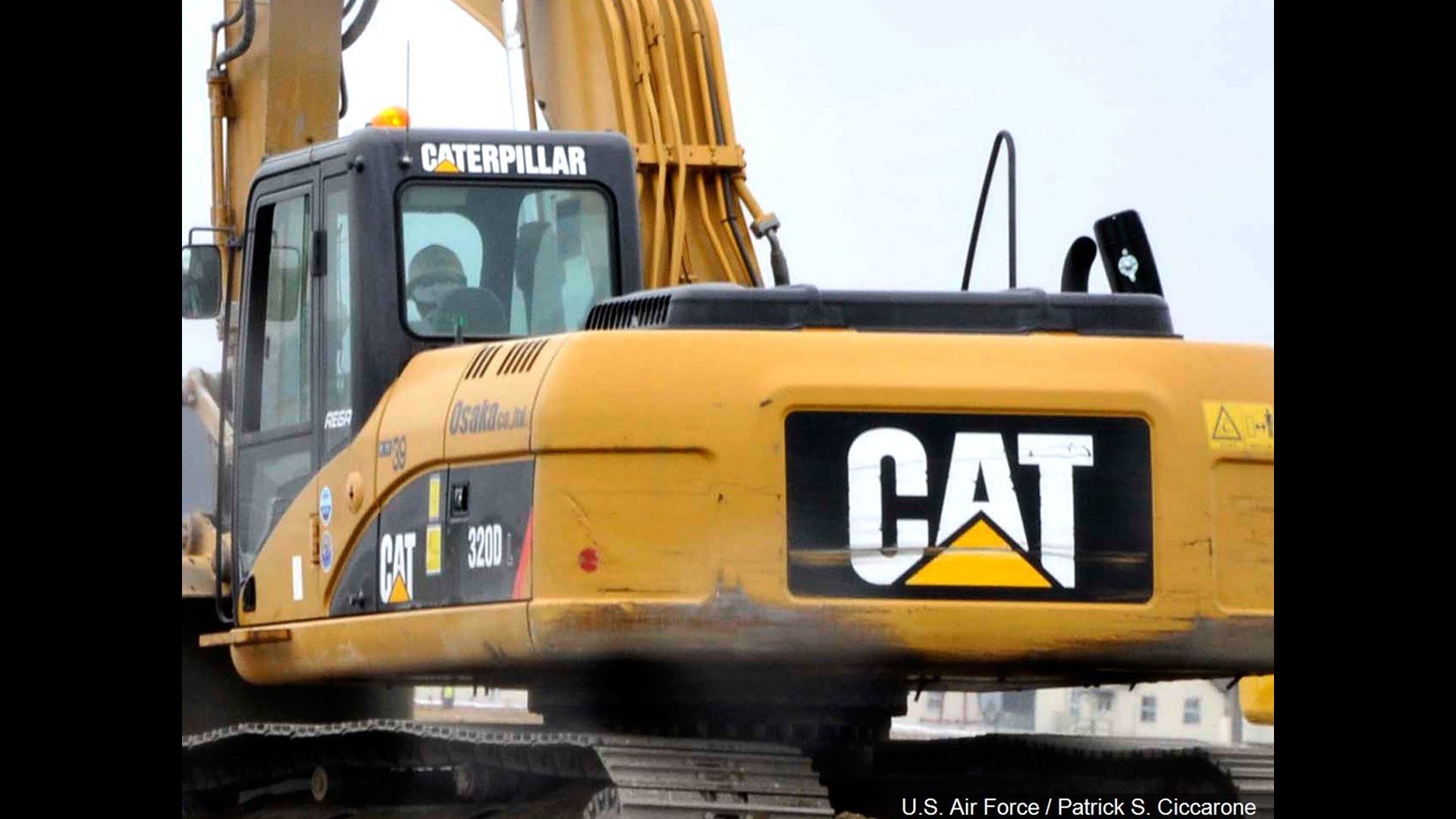 Equipment company Caterpillar Inc. to expand in Chicago