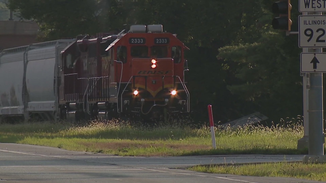 Quad CitiesChicago passenger rail advocates headed to Springfield to