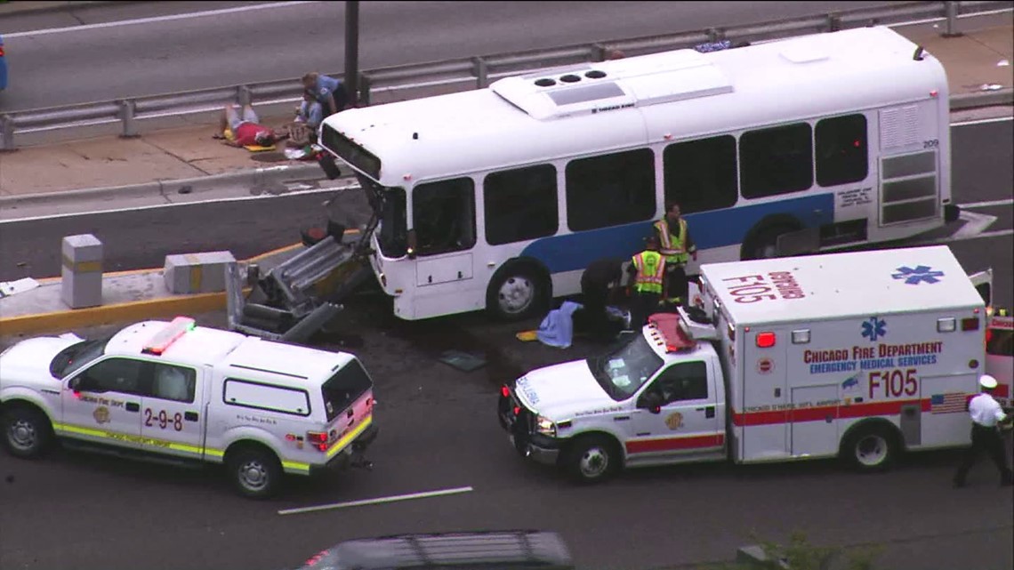 15 hurt in Chicago O’Hare airport bus crash | wqad.com