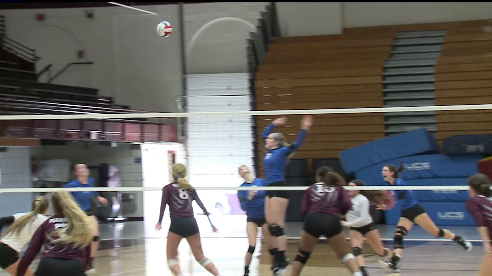 Moline beats Quincy in Volleyball