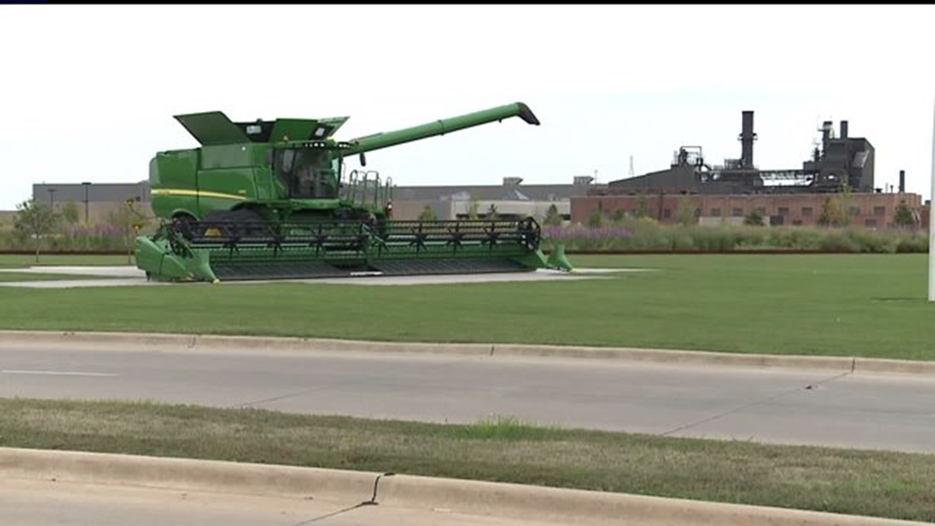 John Deere lays off 120 workers at East Moline factory
