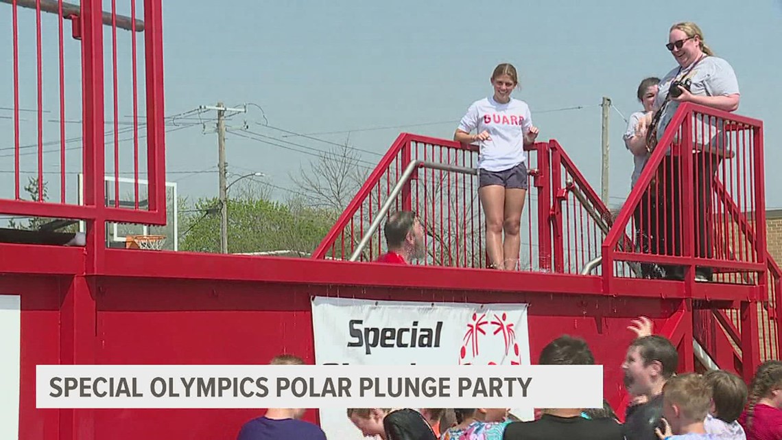 Central DeWitt students take polar plunge dive for Special Olympics fundraiser