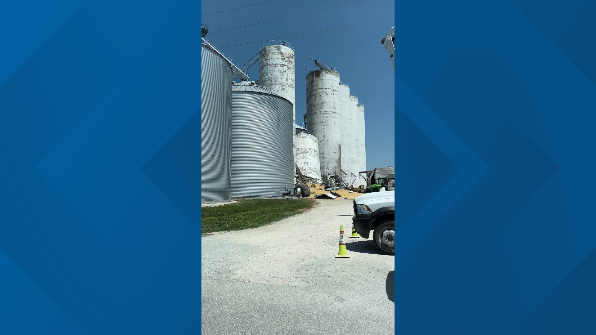 Grain silo collapses in Yarmouth, Iowa