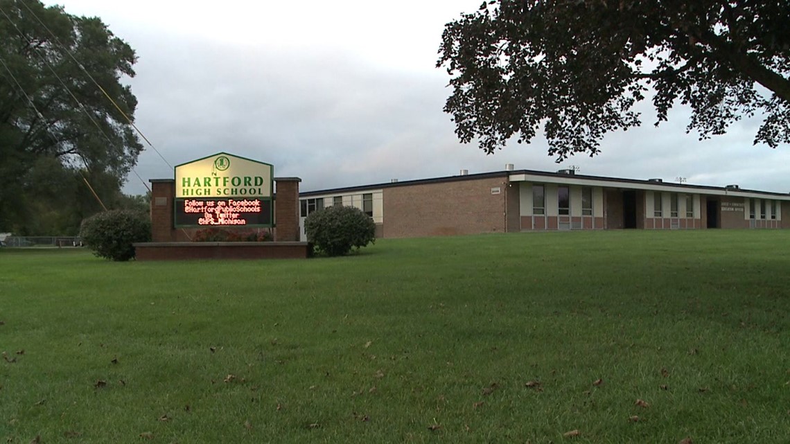Cheerleader allegedly brings pot brownies to school to win votes for