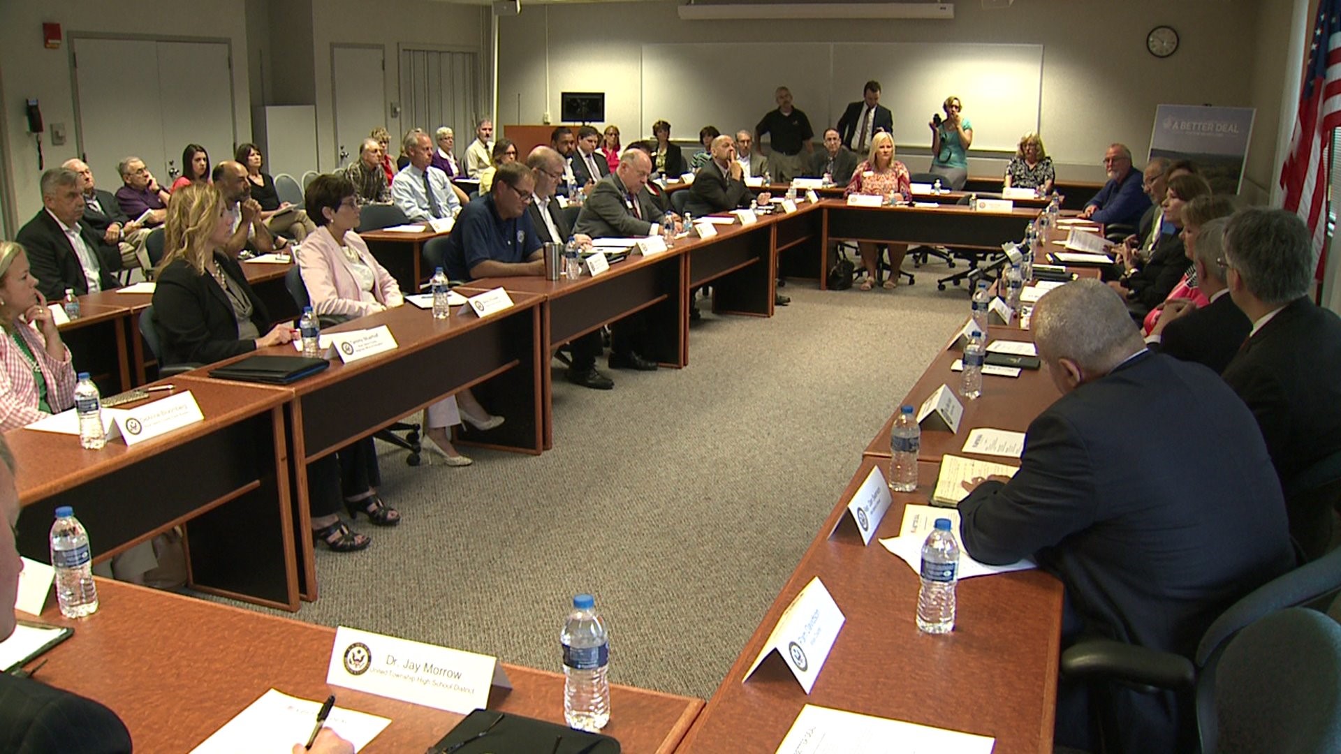 Cheri Bustos and Dick Durbin hold roundtable with business leaders