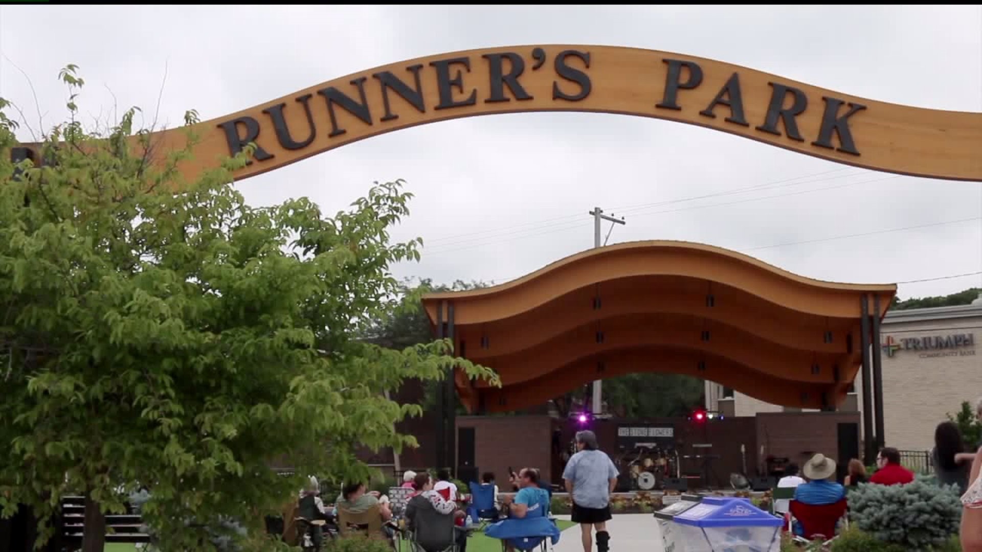 "Music in the Park" boosts East Moline`s downtown
