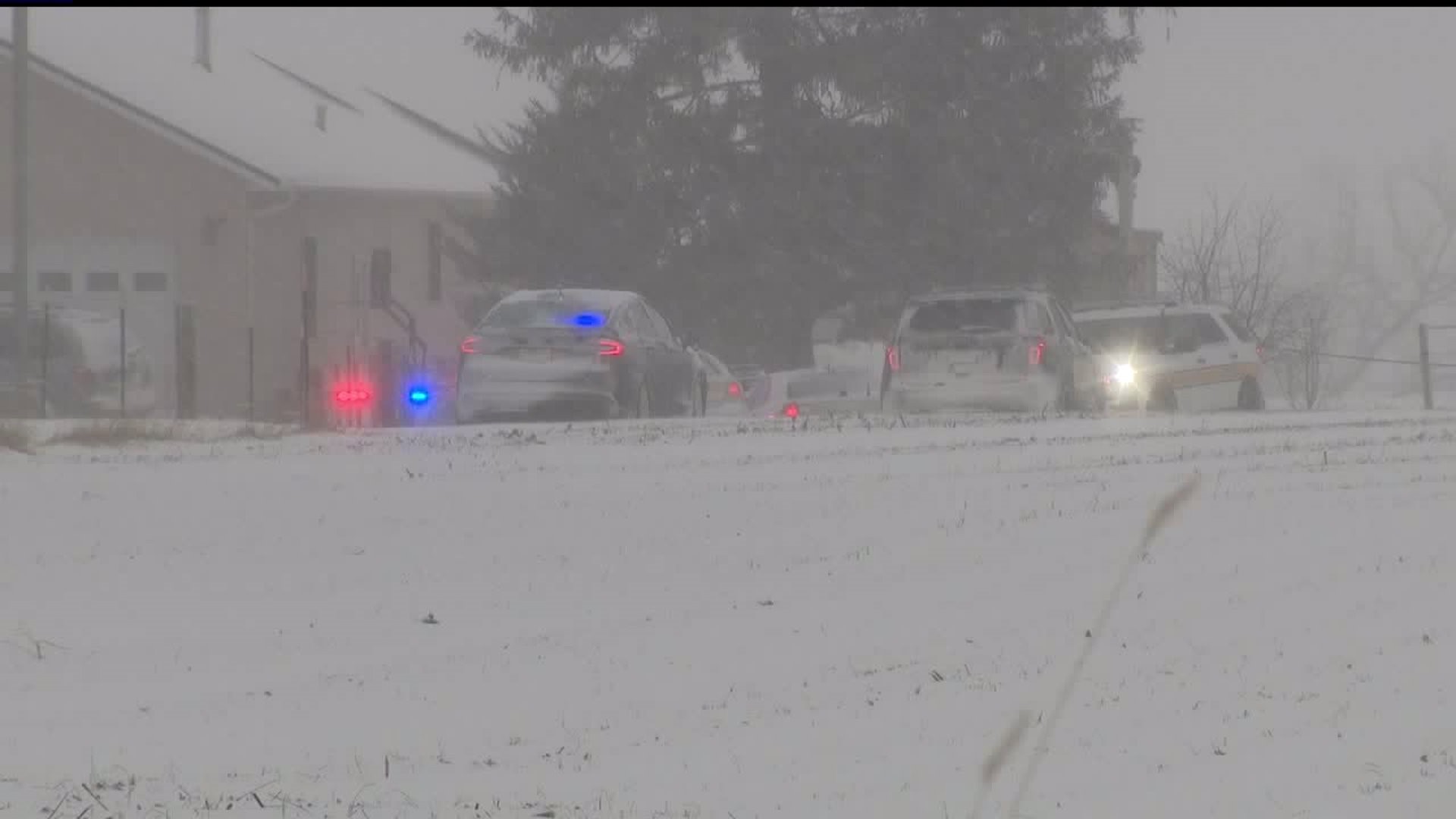 Deputy catches one of two fleeing burglars in Taylor Ridge, second