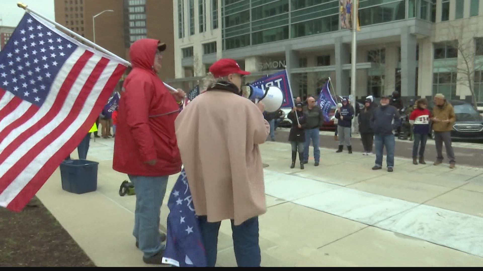 More than 100 President Trump supporters gathered at the Indiana statehouse for a noon rally Saturday.