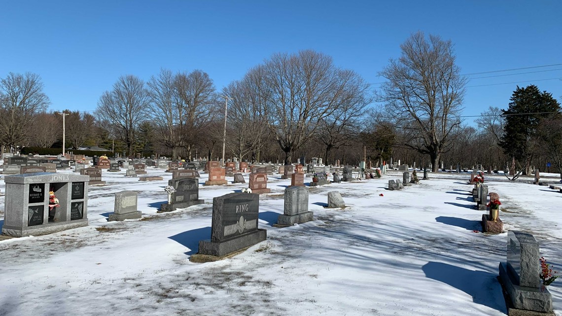 Death certificates delayed for hundreds of Hoosiers - Vimarsana News