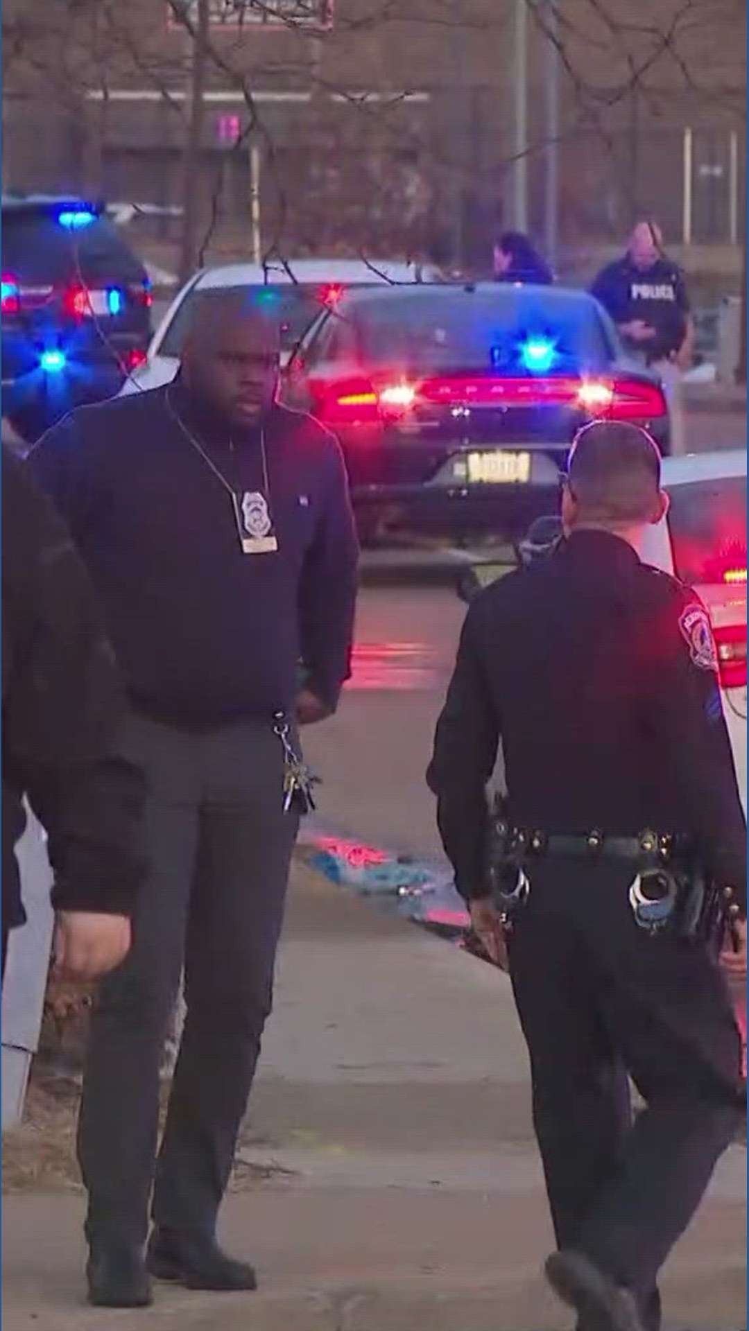 Police searching for armed suspect in Beech Grove where 2 police ...