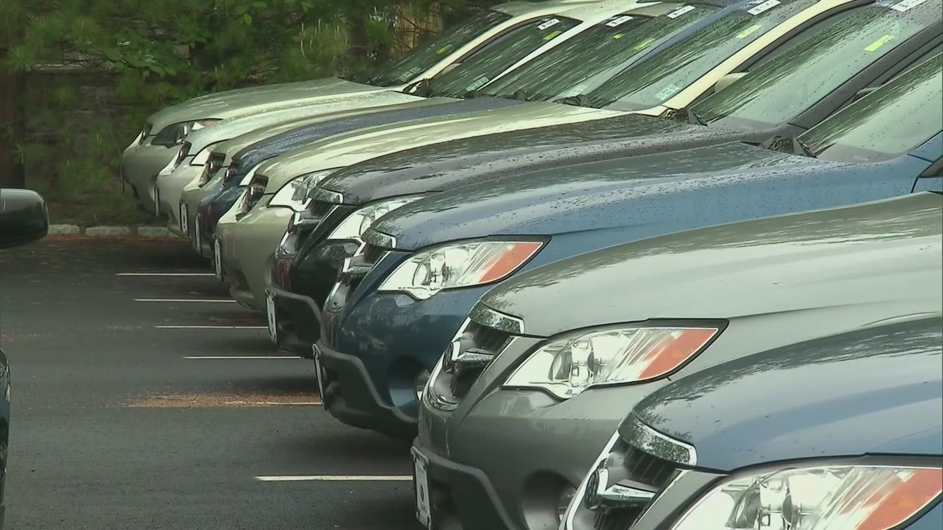 What's the Deal? with Allison Gormly takes a look at the big differences between new and used cars nowadays.