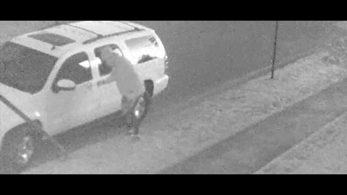 Arkansas police trying to track down "pooping jogger" caught on camera