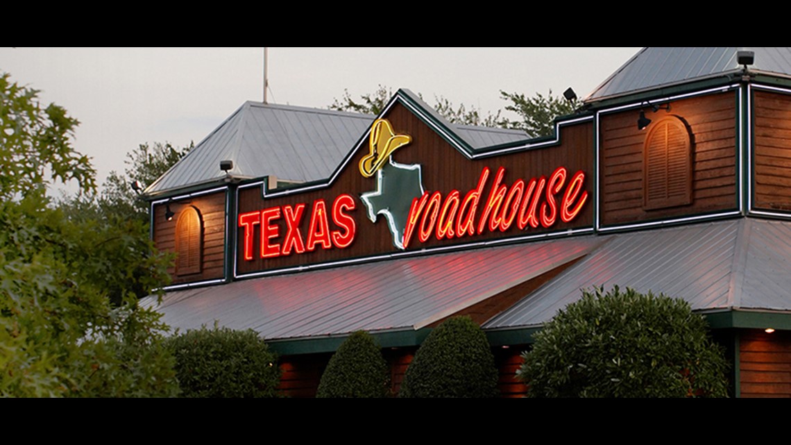 Texas Roadhouse offering free lunch to veterans, active military in