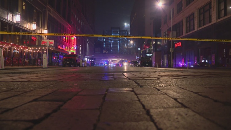 Looking for answers after mass shooting leaves 2 dead, 5 hurt in downtown Indianapolis