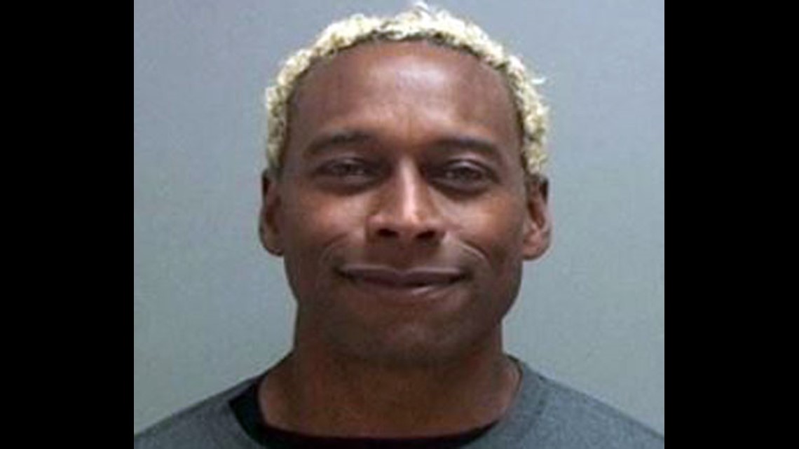 Pro football player is suspect in stabbing death of his wife