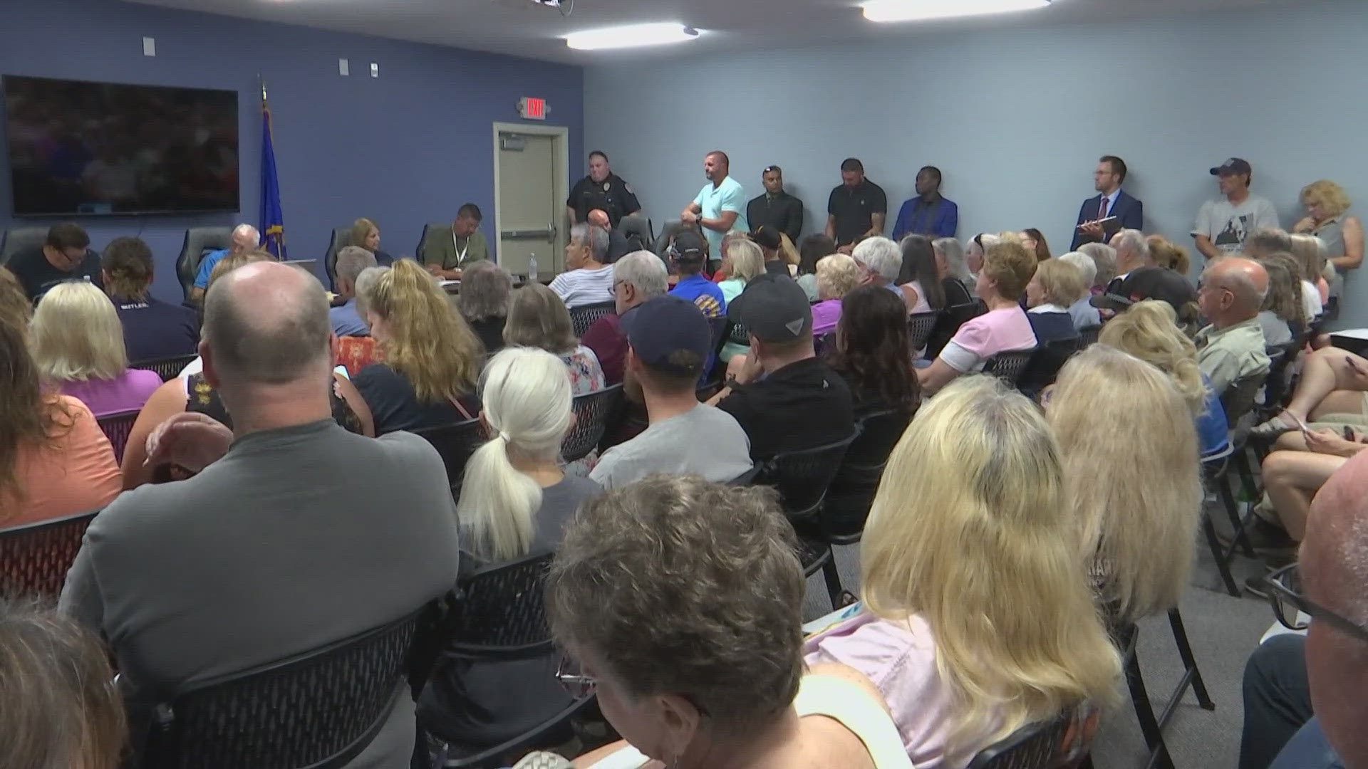 It was standing room only at a public works meeting Wednesday evening.