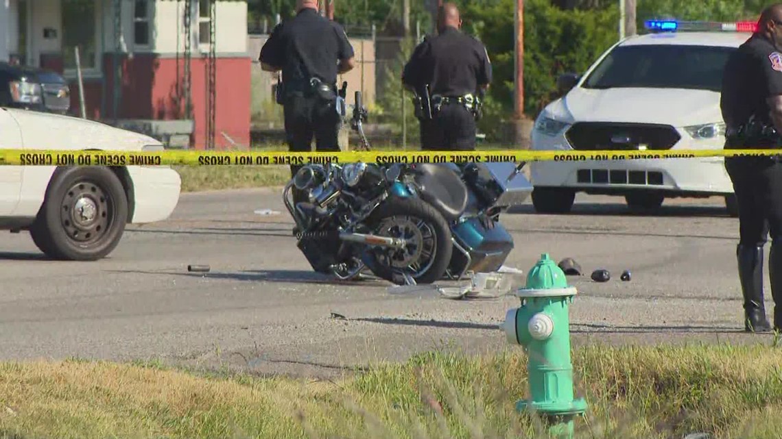 IMPD motorcycle cop hit at 46th and Shadeland Avenue