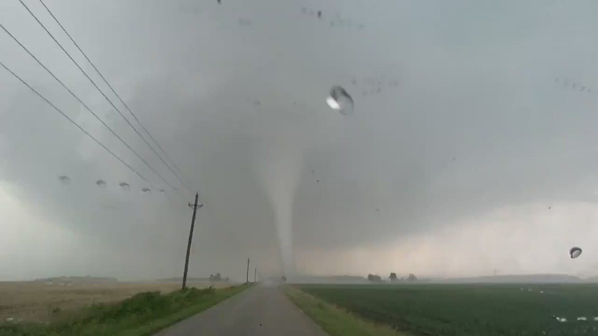 Driver captures video of tornado in Jay County, Indiana on June 18