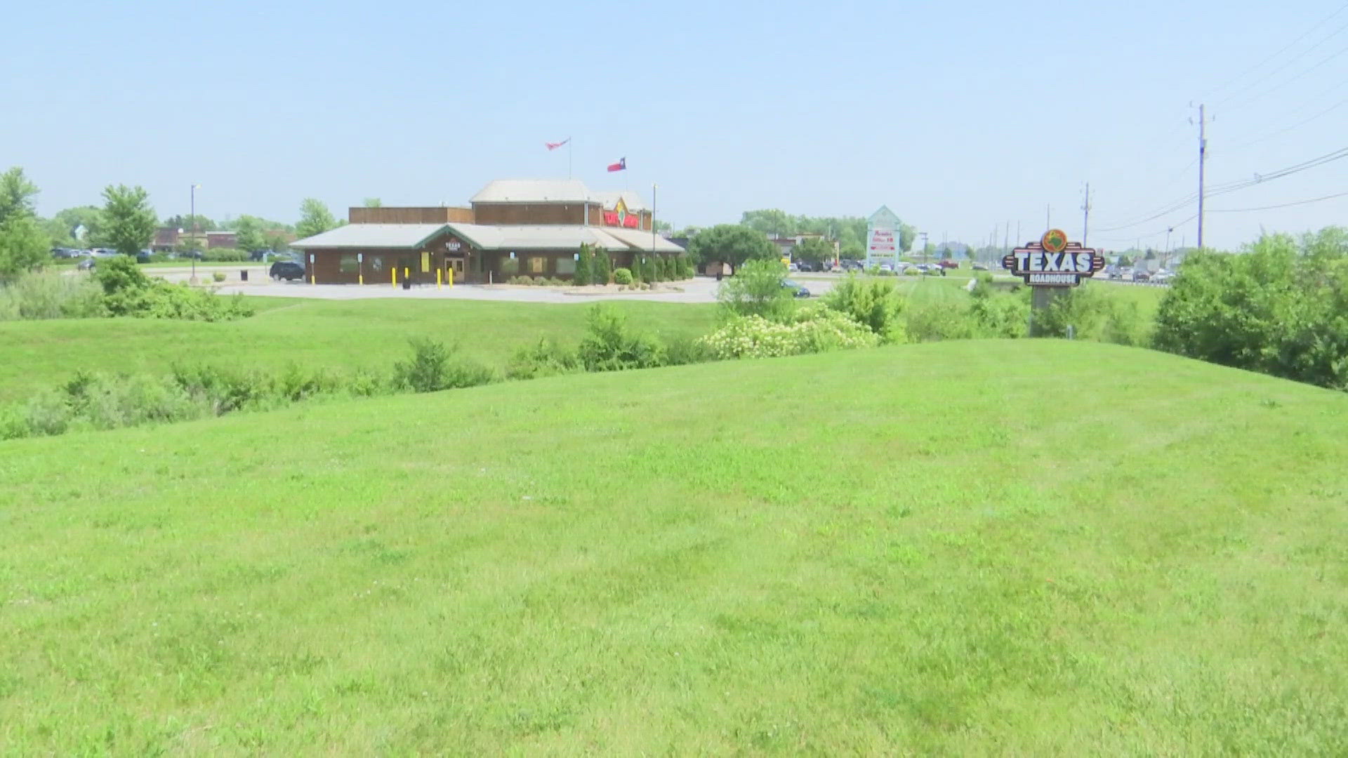 When police got to the restaurant, they found several victims who were injured as a result of a fight inside.